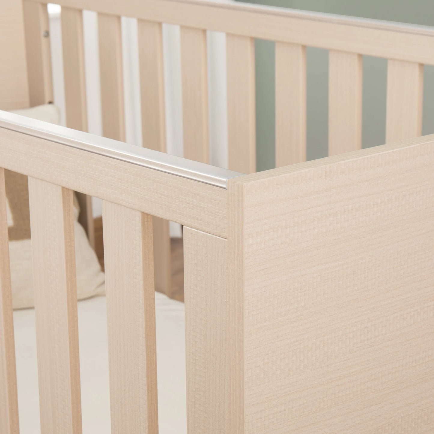 Babymore Dante Mini Cot Bed Natural