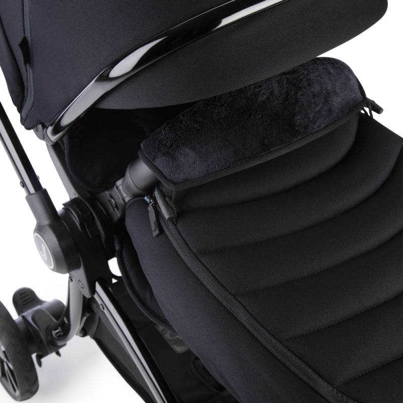 Junior Jones Aylo Pram Essential Bundle-Rich Black/Black