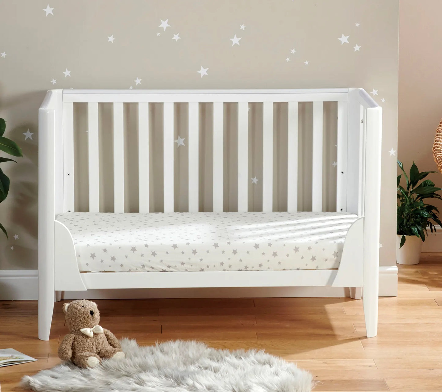 Babymore Iris Cot Bed & cot top changer  -White